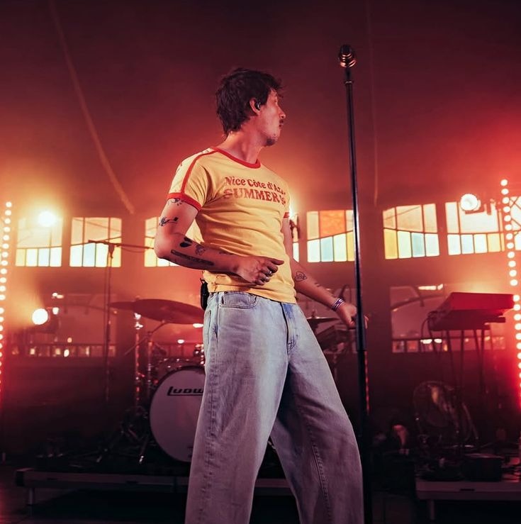 Arthur Hill’s latest EP ‘Missed Again’ is for the gays, the girlies and pop-lovers worldwide