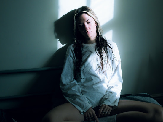Nieve Ella Returns With The Vulnerable ‘All My Mess’
