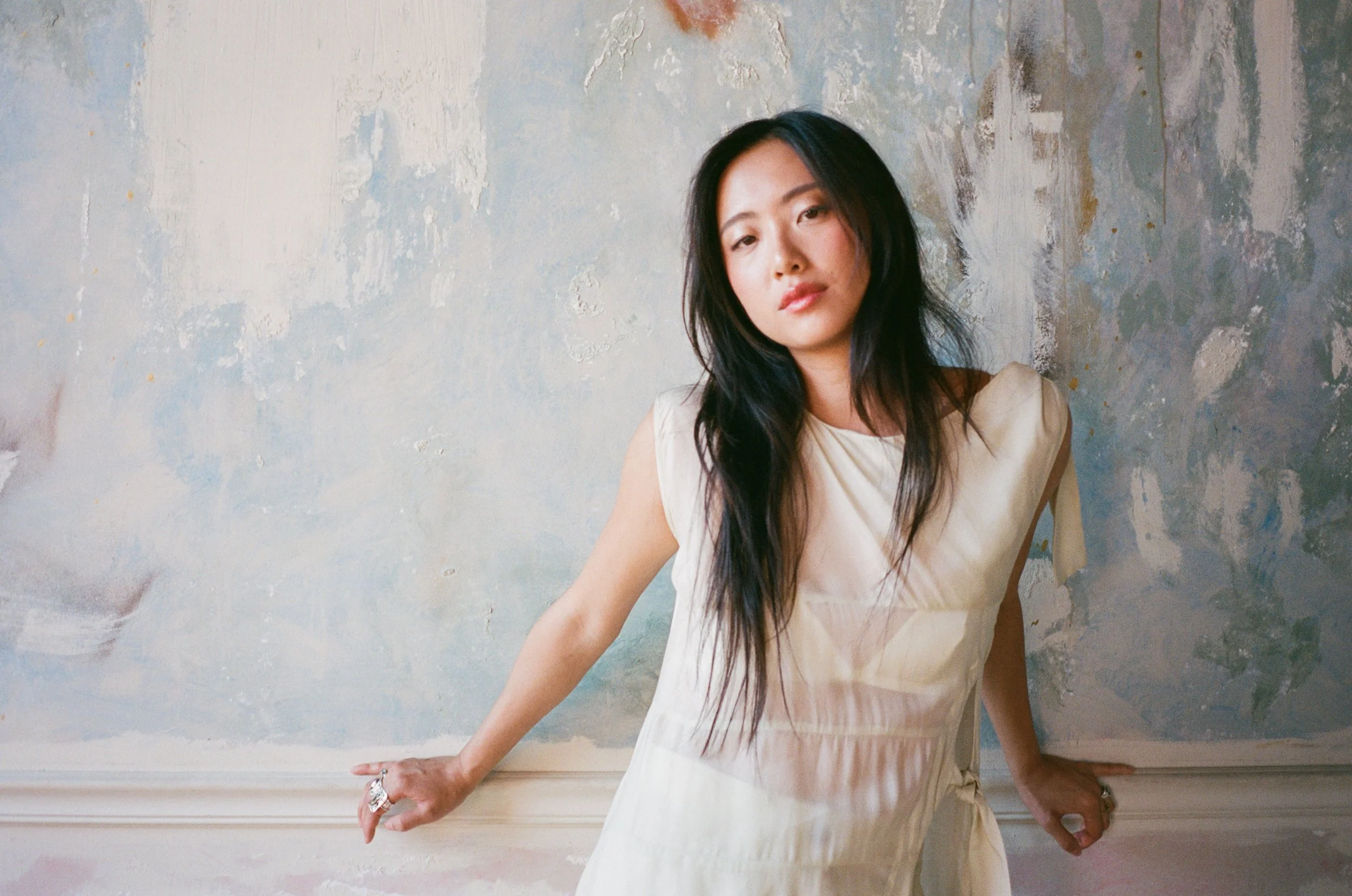 Sarah Kinsley on Her New EP Fleeting, Capturing Time, Desire, and the Art of Emotional Catharsis