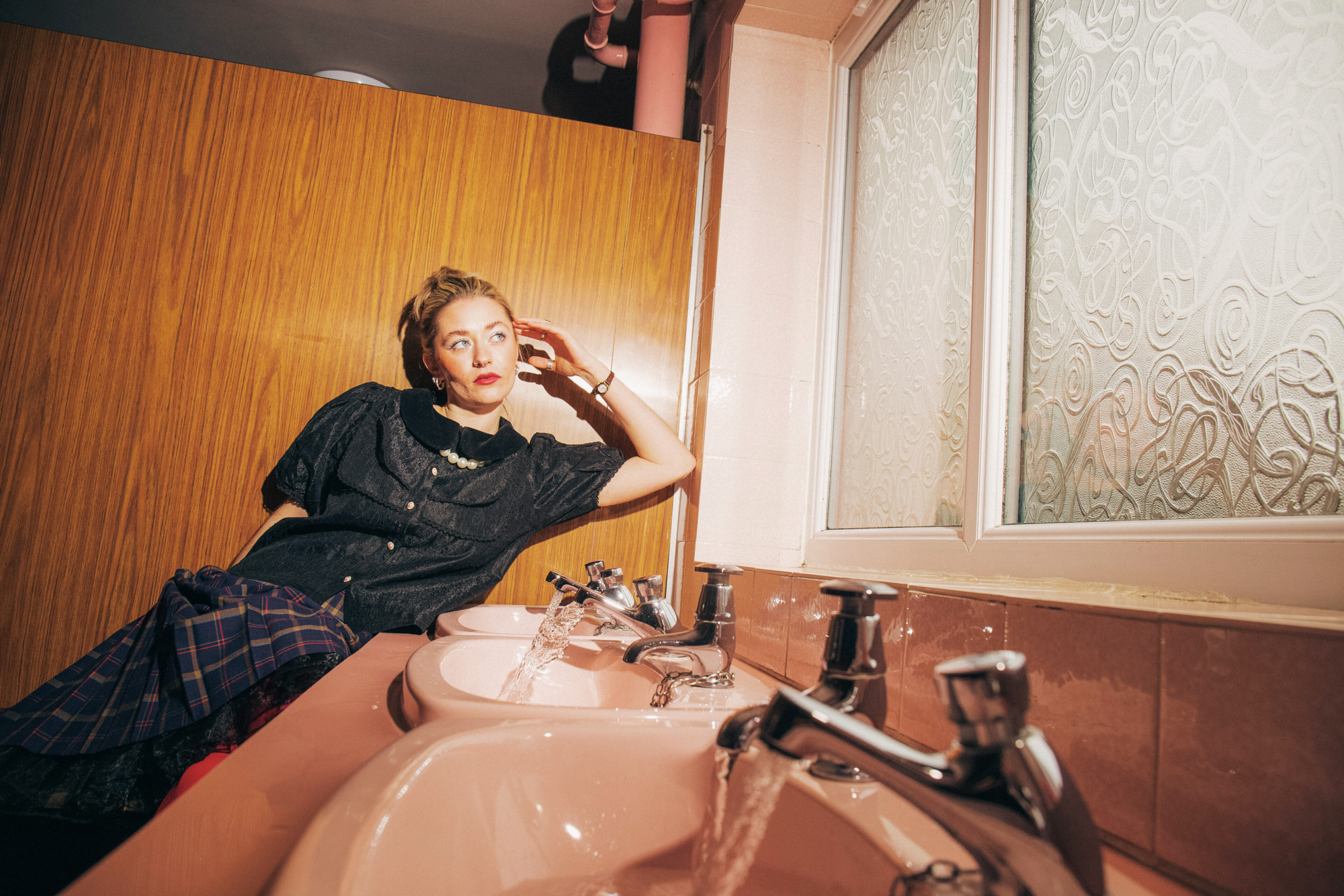 Lois Unveils Wholly Danceable ‘Holy Water’
