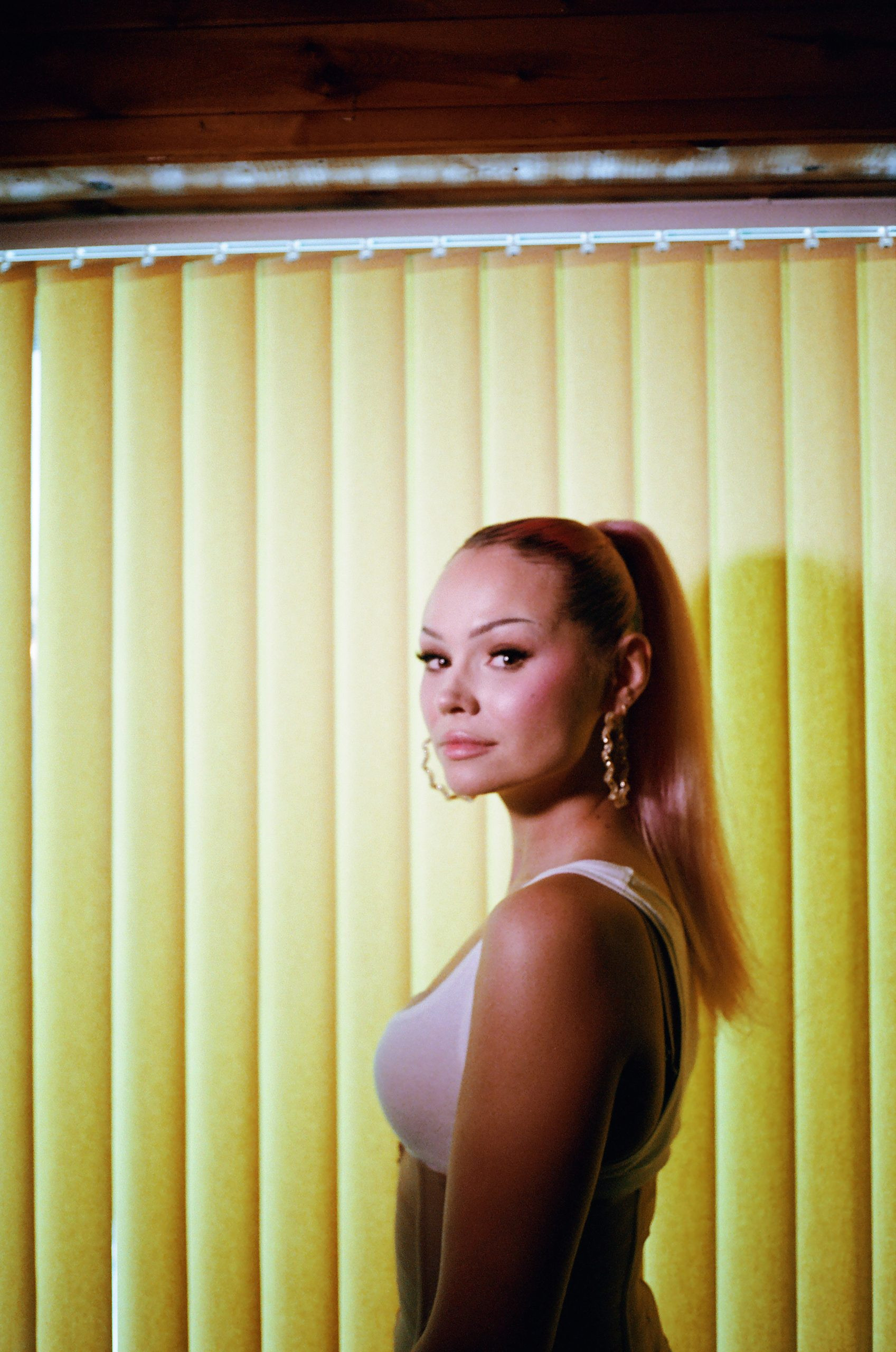 Talia Mar: A Pluralistic Phenom